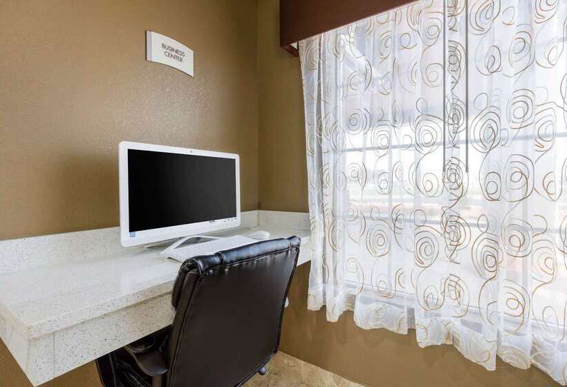 فندق Quality Inn