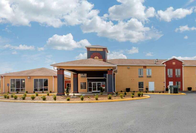 فندق Quality Inn