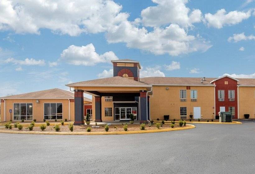 فندق Quality Inn