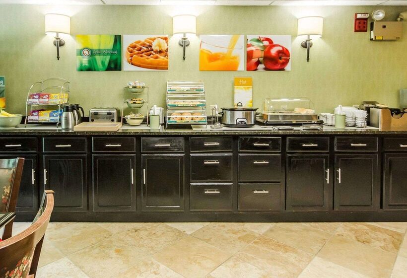 فندق Quality Inn