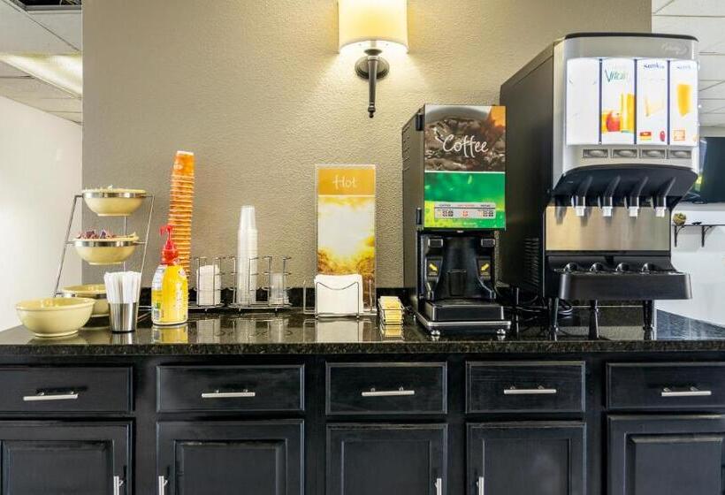 فندق Quality Inn