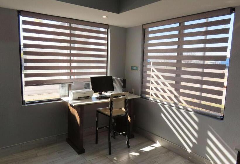 בית מלון כפרי Best Western Childress West