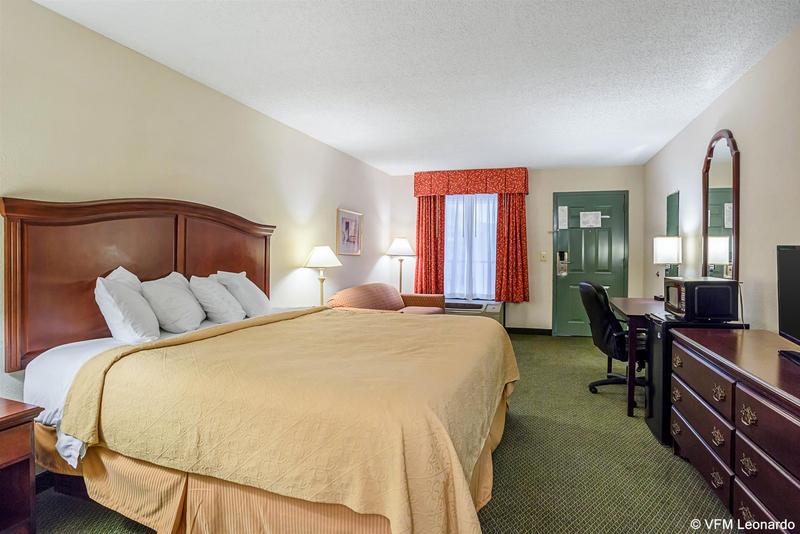 فندق Quality Inn & Conference Center