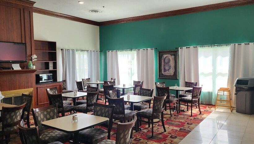 فندق Quality Inn