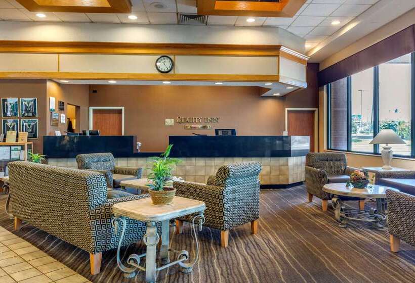 فندق Quality Inn Exit 4