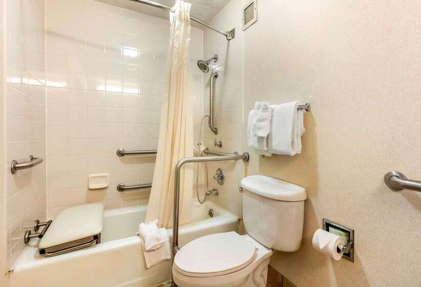 فندق Quality Inn Exit 4