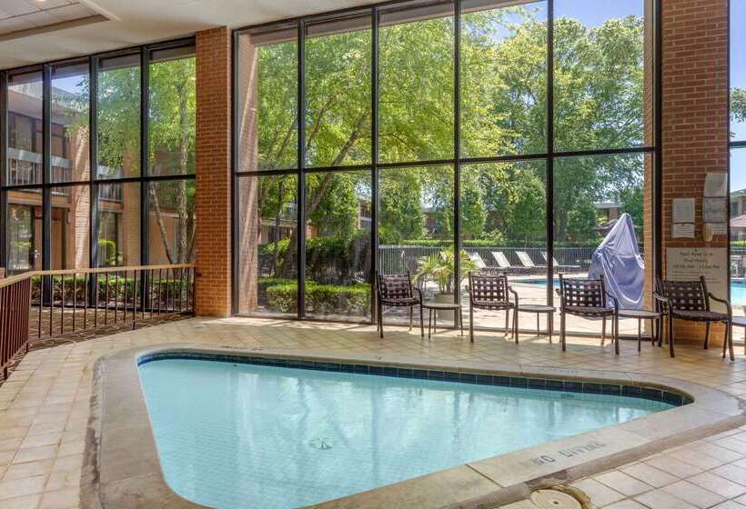 فندق Quality Inn Exit 4