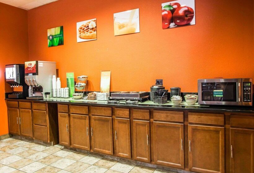 בית מלון כפרי Quality Inn Fort Dodge