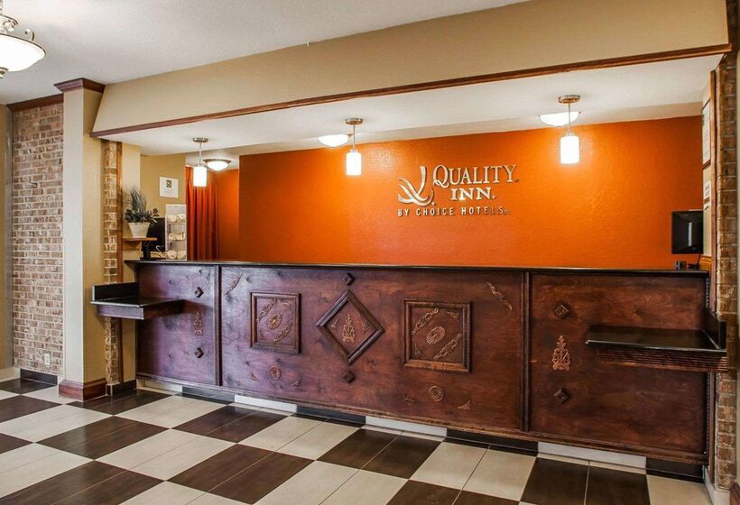 בית מלון כפרי Quality Inn Fort Dodge