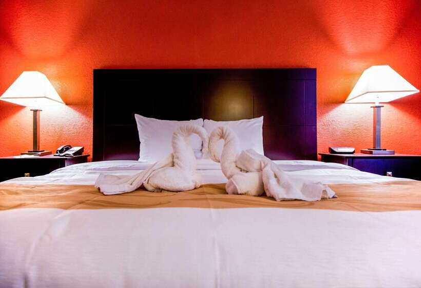 בית מלון כפרי Quality Inn Fort Dodge