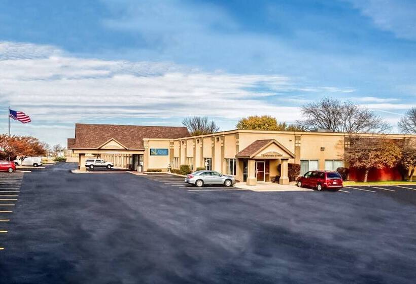 בית מלון כפרי Quality Inn Fort Dodge