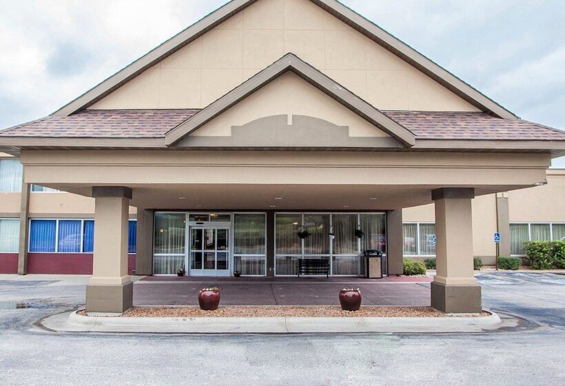 בית מלון כפרי Quality Inn Fort Dodge
