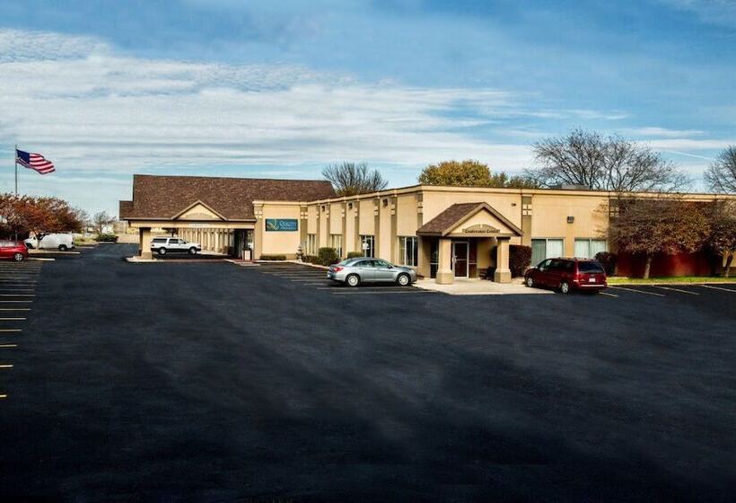 בית מלון כפרי Quality Inn Fort Dodge