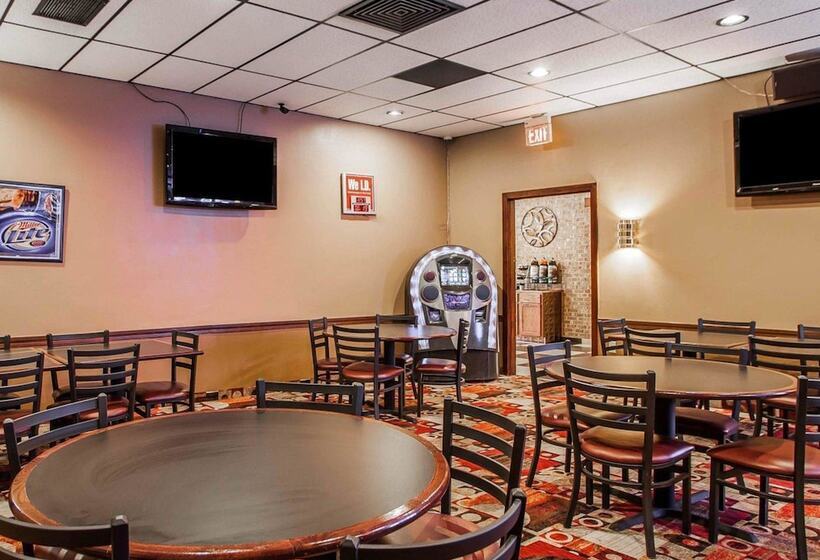 בית מלון כפרי Quality Inn Fort Dodge