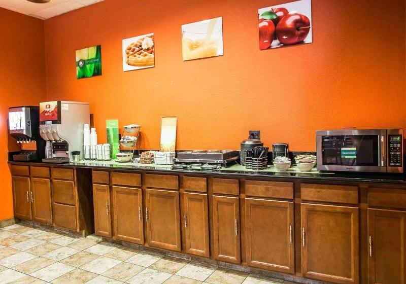 בית מלון כפרי Quality Inn Fort Dodge