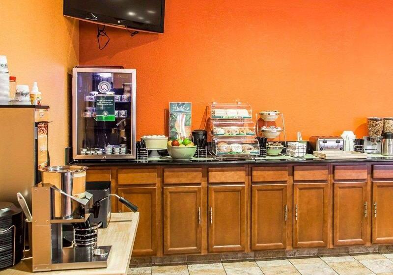 בית מלון כפרי Quality Inn Fort Dodge