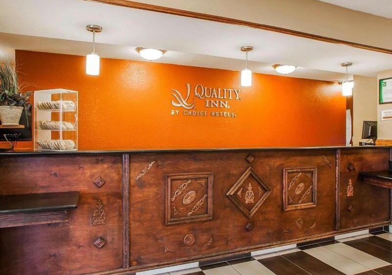 בית מלון כפרי Quality Inn Fort Dodge