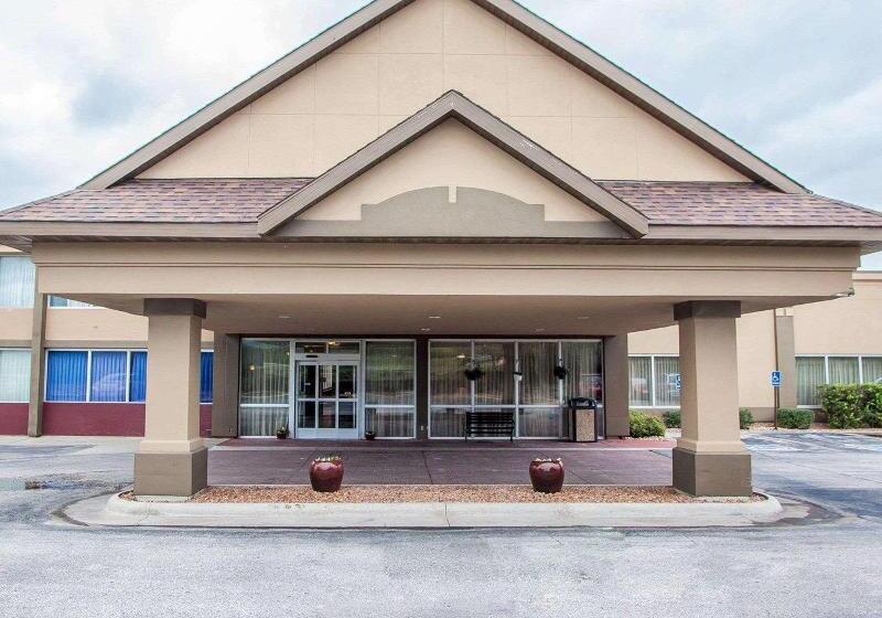 בית מלון כפרי Quality Inn Fort Dodge