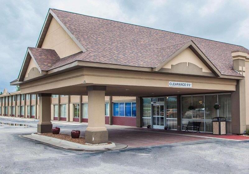 בית מלון כפרי Quality Inn Fort Dodge