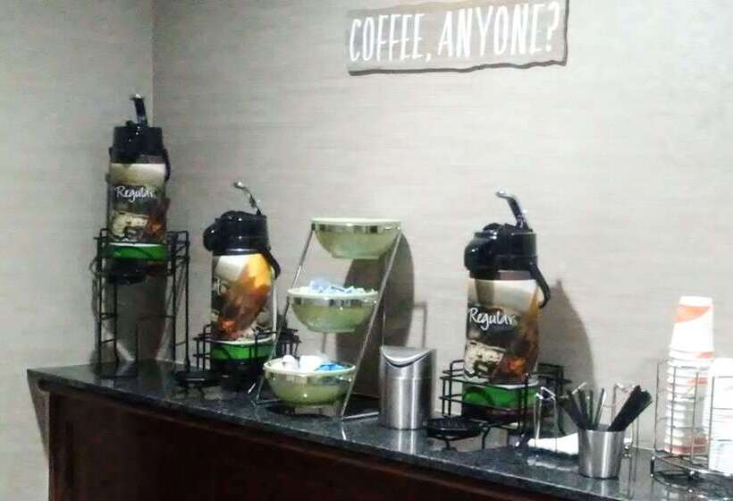 فندق Quality Inn