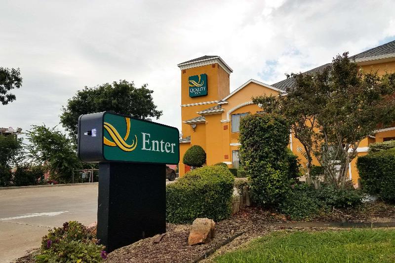 فندق Quality Inn