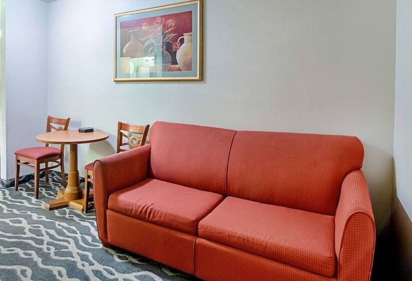 Отель Quality Inn Huron