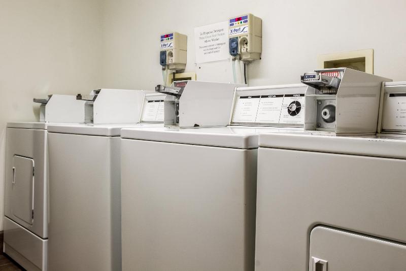 Отель Quality Inn Huron