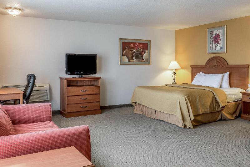 Отель Quality Inn Huron