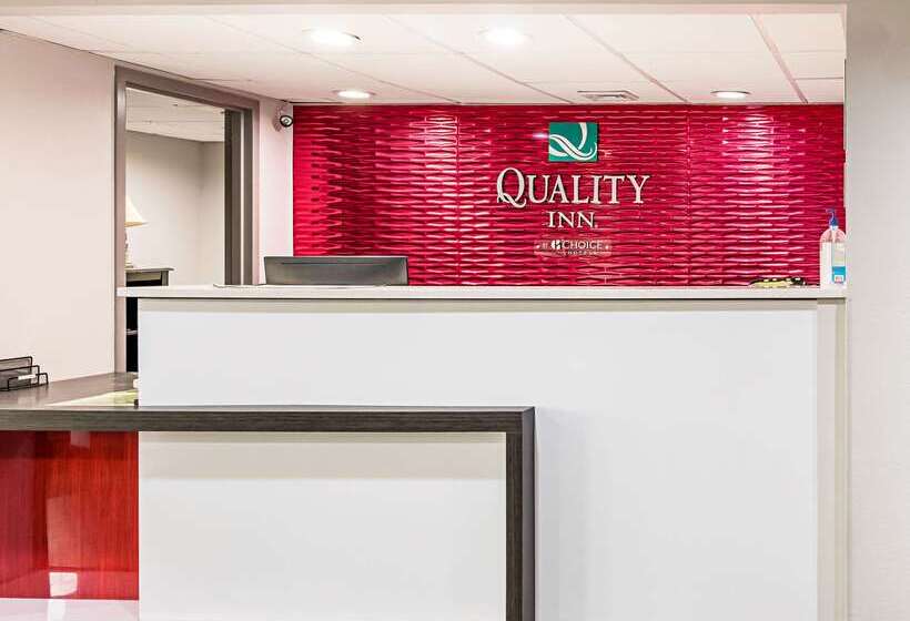 호텔 Quality Inn