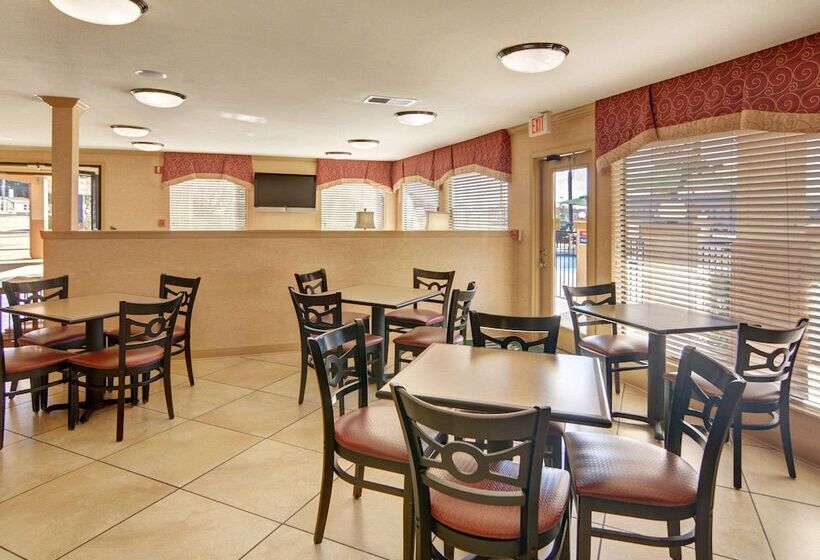 酒店 Quality Inn Marshall