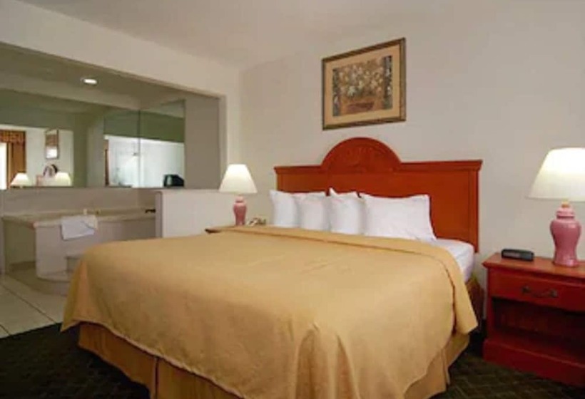 酒店 Quality Inn Marshall