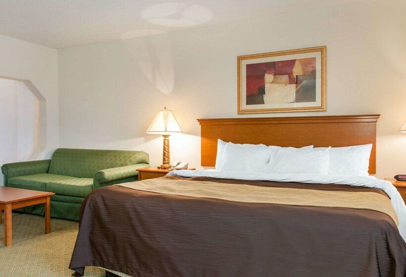 فندق Quality Inn & Suites Near Amish Country