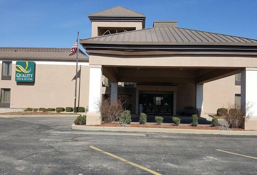 فندق Quality Inn & Suites Near Amish Country