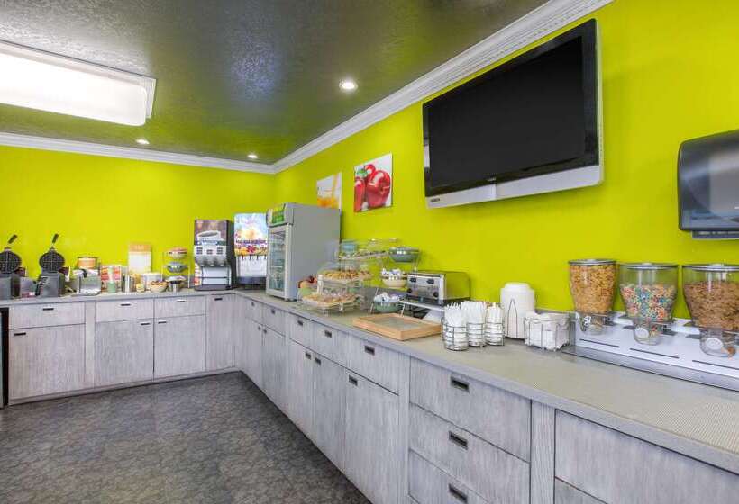 فندق Quality Inn Near Hollywood Walk Of Fame