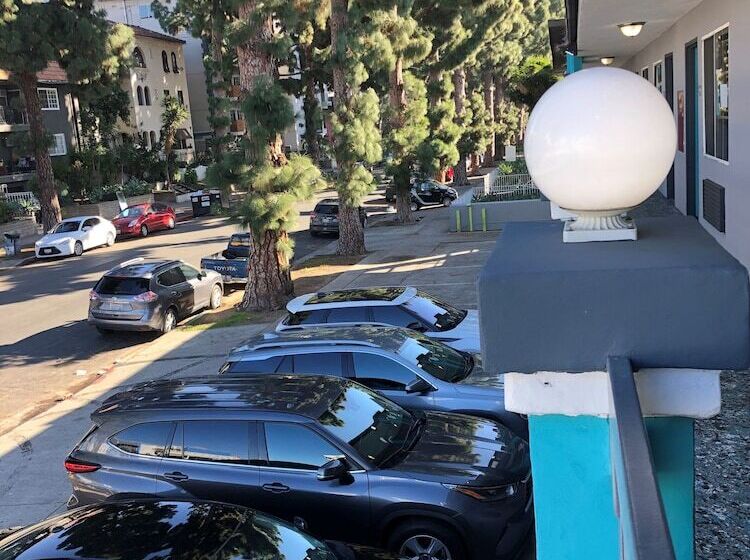 فندق Quality Inn Near Hollywood Walk Of Fame