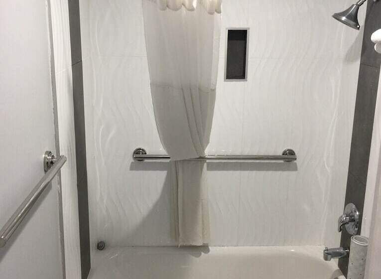 فندق Quality Inn Near Hollywood Walk Of Fame