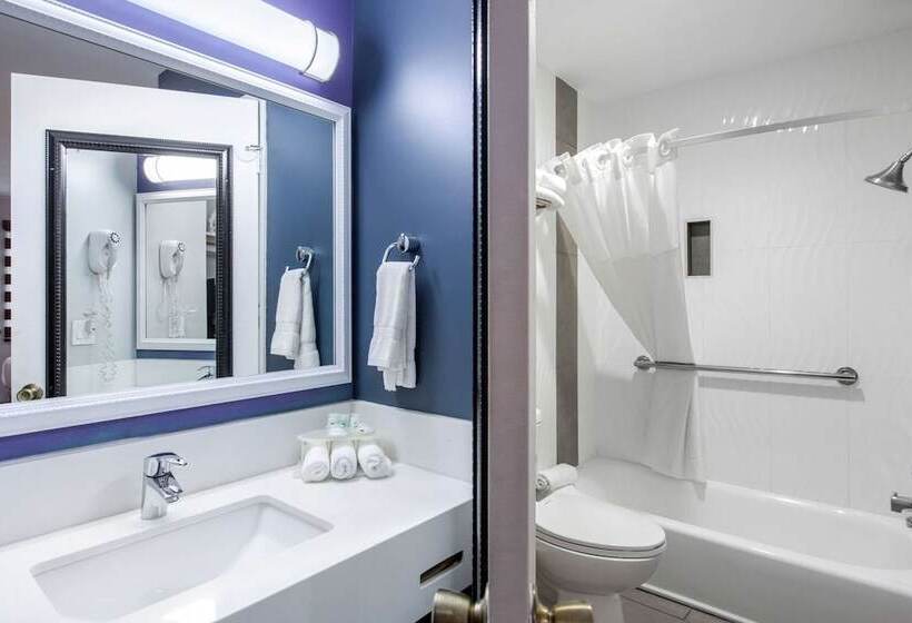 فندق Quality Inn Near Hollywood Walk Of Fame