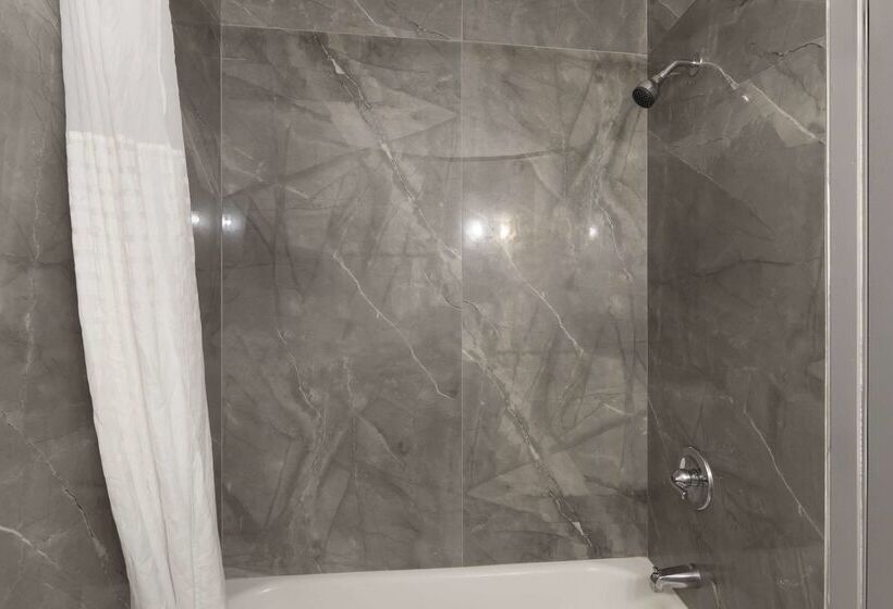 فندق Quality Inn Newton At I 80