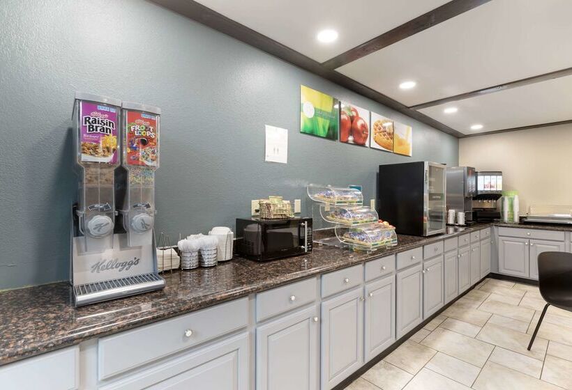 فندق Quality Inn Newton At I 80