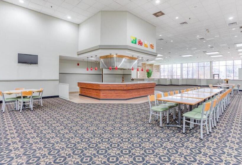 فندق Quality Inn