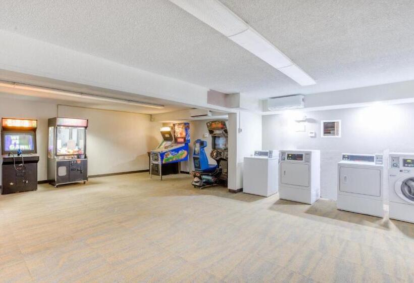 فندق Quality Inn