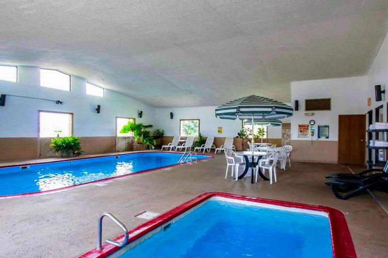 בית מלון כפרי Quality Inn Ozark Springfield South