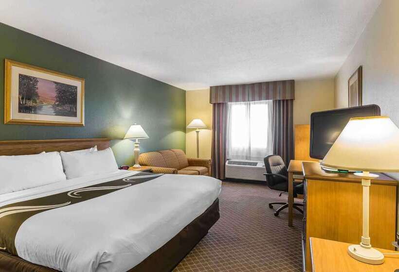 فندق Quality Inn