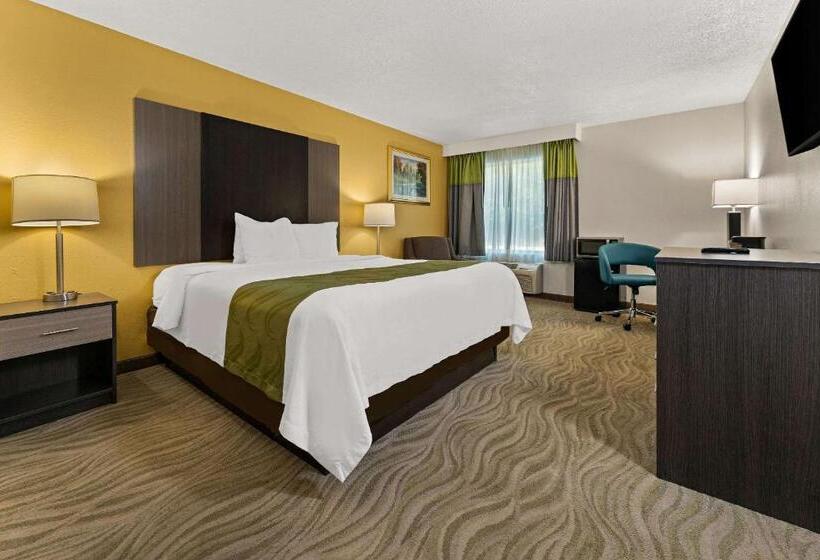 فندق Quality Inn Sandersville