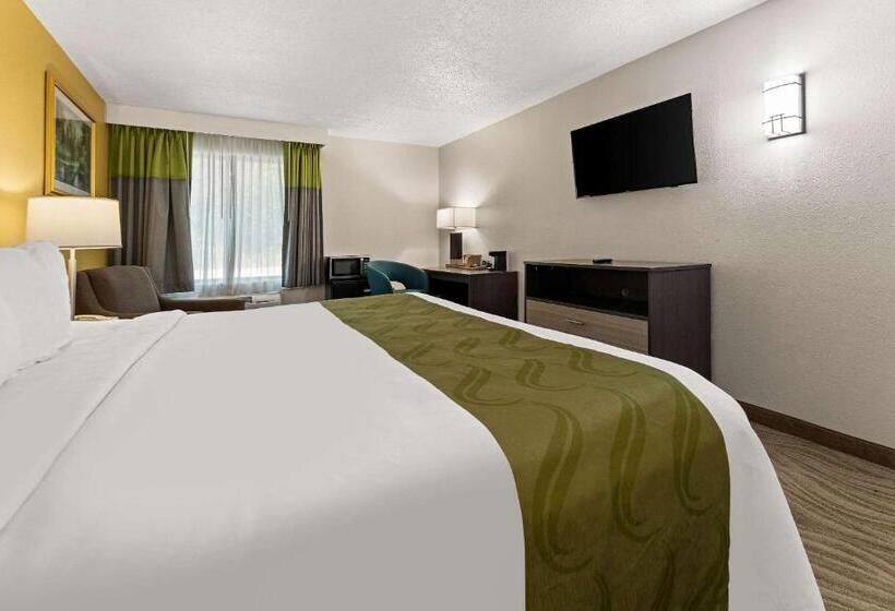 فندق Quality Inn Sandersville