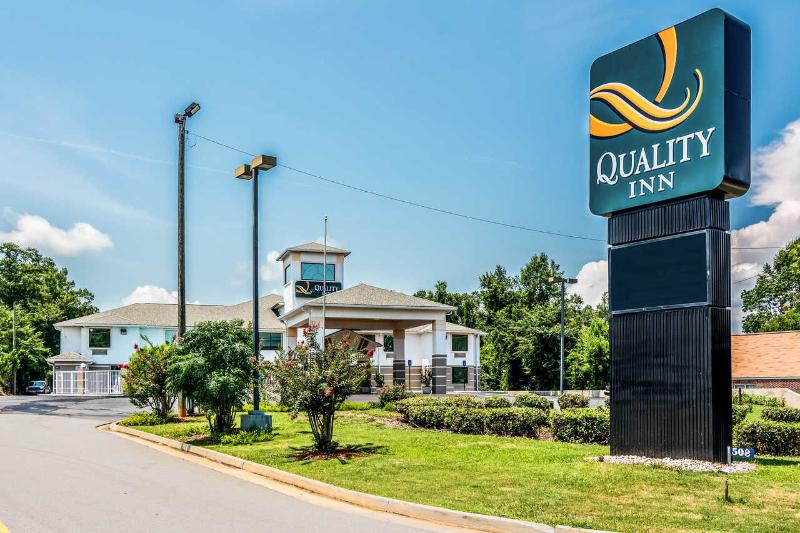 فندق Quality Inn Sandersville
