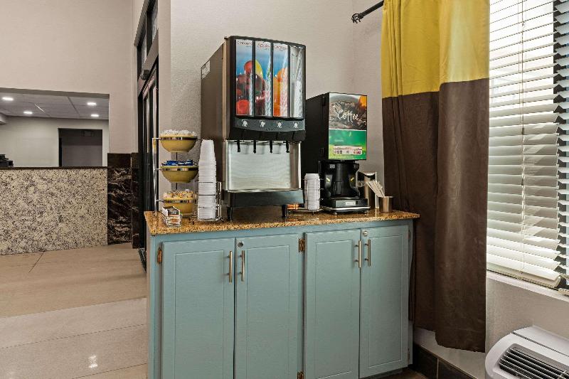 فندق Quality Inn Sandersville