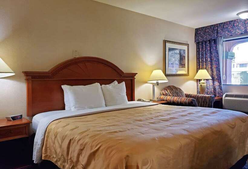 Отель Spark By Hilton Santa Nella On I 5