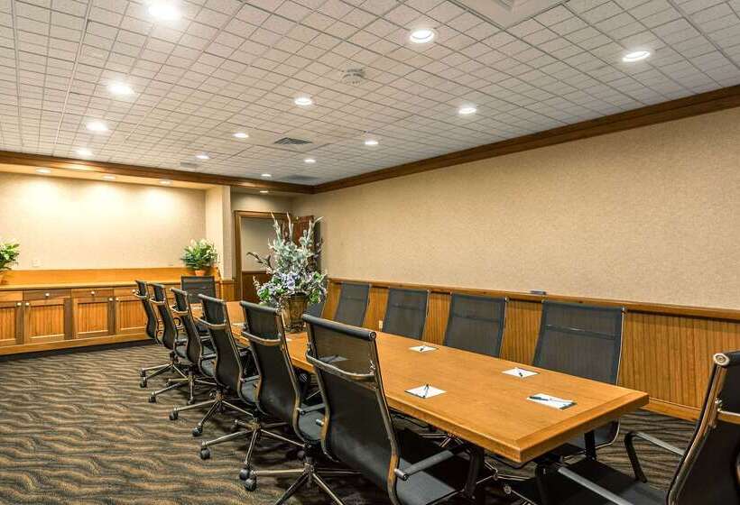 בית מלון כפרי Quality Inn & Suites Baton Rouge West  Port Allen