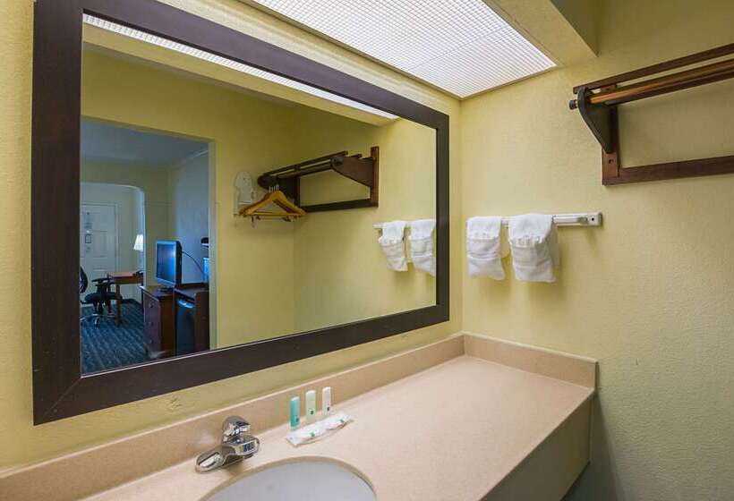 فندق Quality Inn & Suites Florence Civic Center